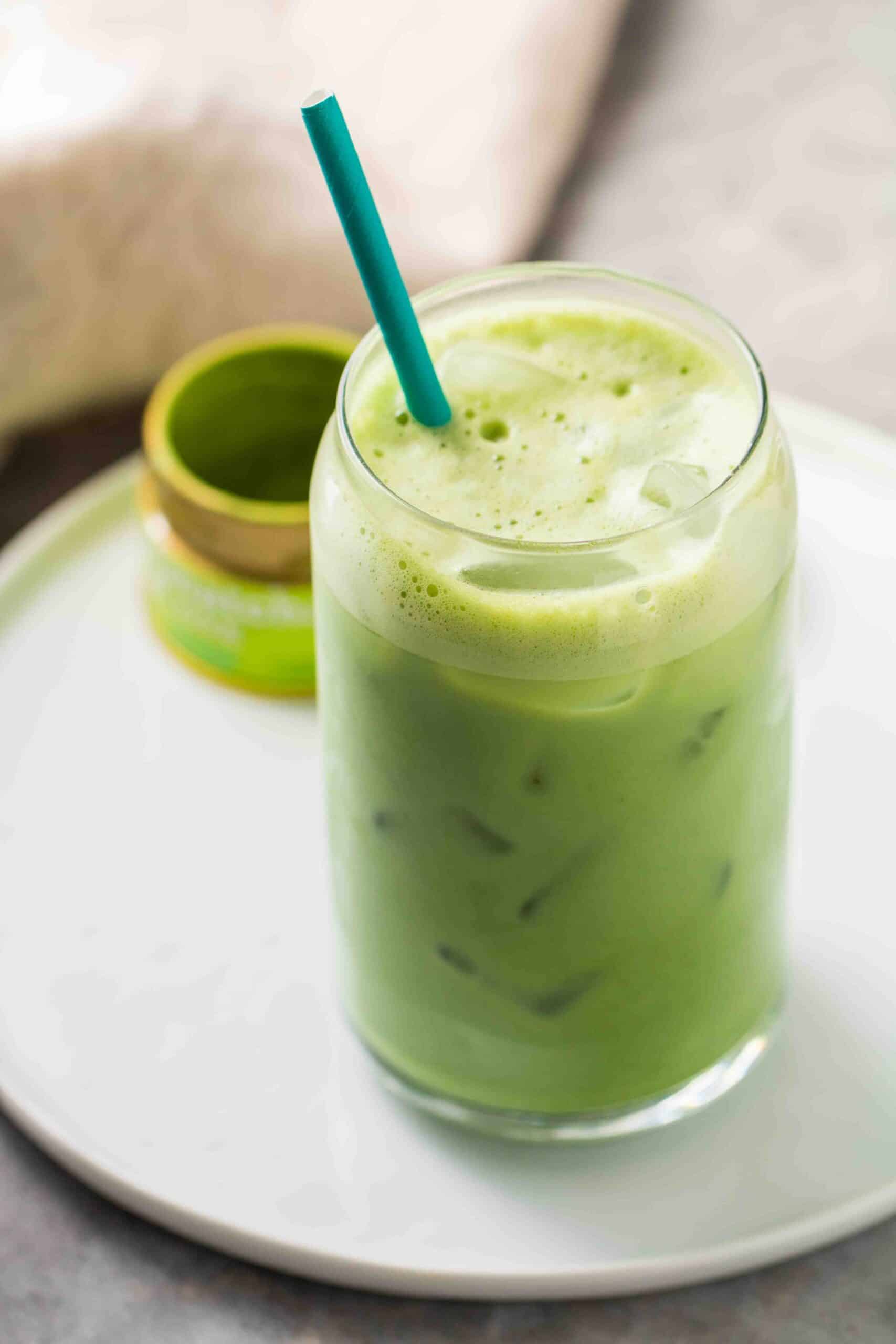 Iced Green Tea Latte Starbucks: Sipping Refreshing Tea Drinks